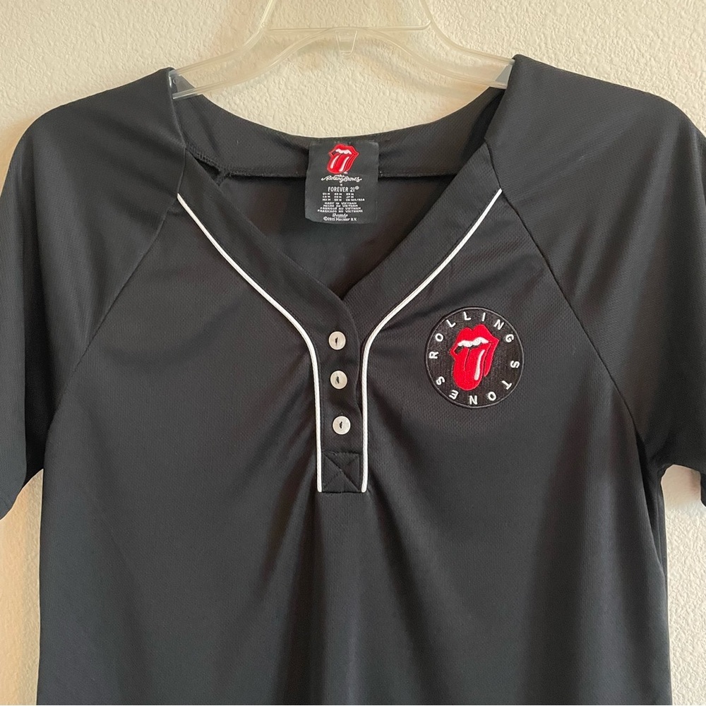 The Rolling Stones x Forever 21 Jersey Shirt Black Sz Medium - Picture 2 of 9